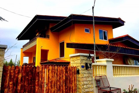 Featured image 1